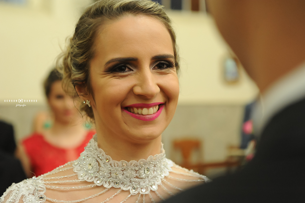 noiva sorrindo trajano de moraes fotografo de casamentos