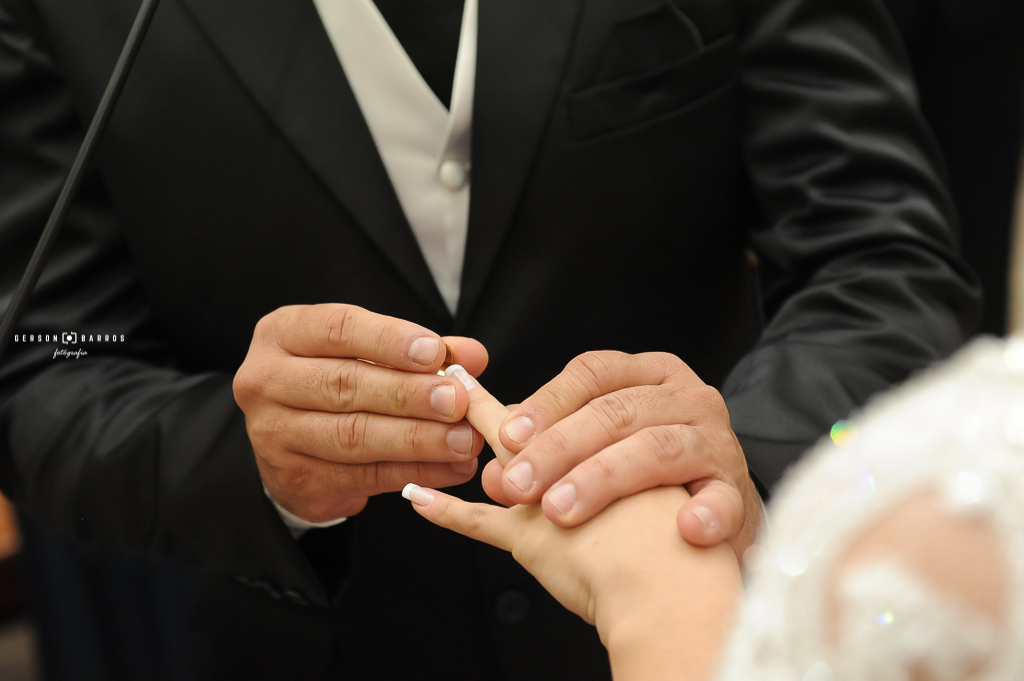 troca de aliancas trajano de moraes cordeiro madalena macabu fotografo de casamento wedding noiva e noivo