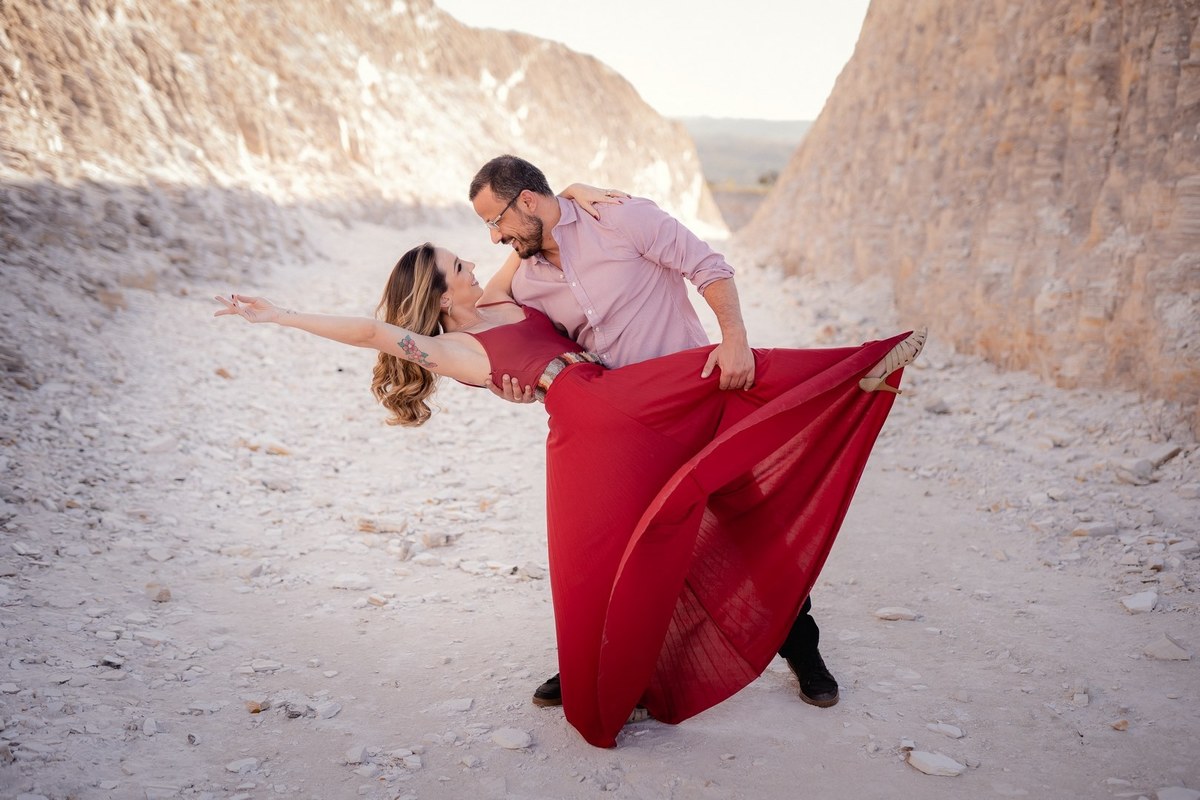 pré wedding fotográfico de casal no Dunas de Areia Brasília DF