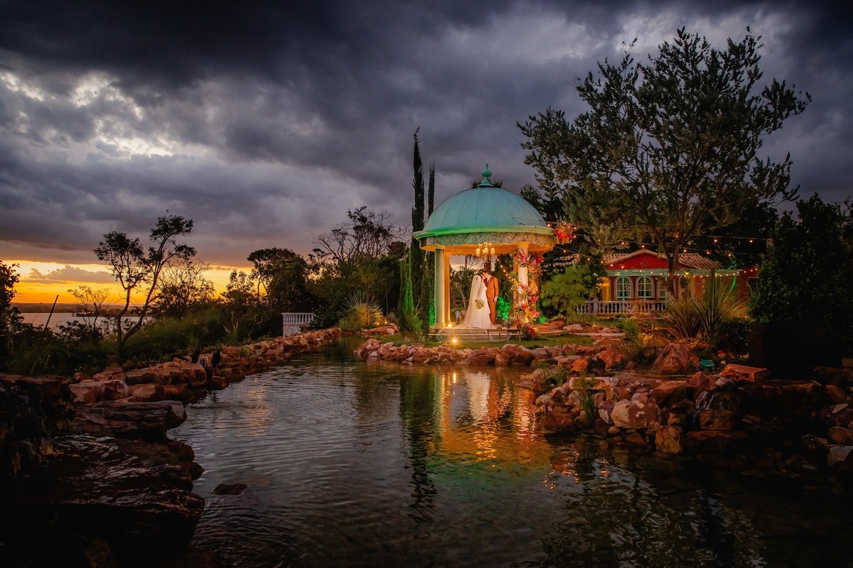 casamento villa giardine , casamento Brasilia, fotografia de casamento, cerimonial , making of da noiva, dia da noiva, vestido de casamento, decoração no jardim, casamento no jardim, fogos na festa 