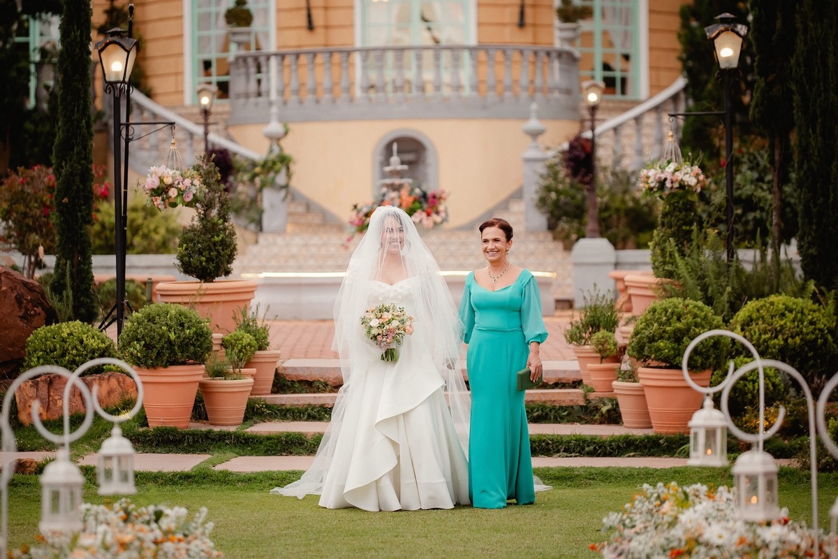 casamento villa giardine , casamento Brasilia, fotografia de casamento, cerimonial , making of da noiva, dia da noiva, vestido de casamento, decoração no jardim, casamento no jardim, fogos na festa 