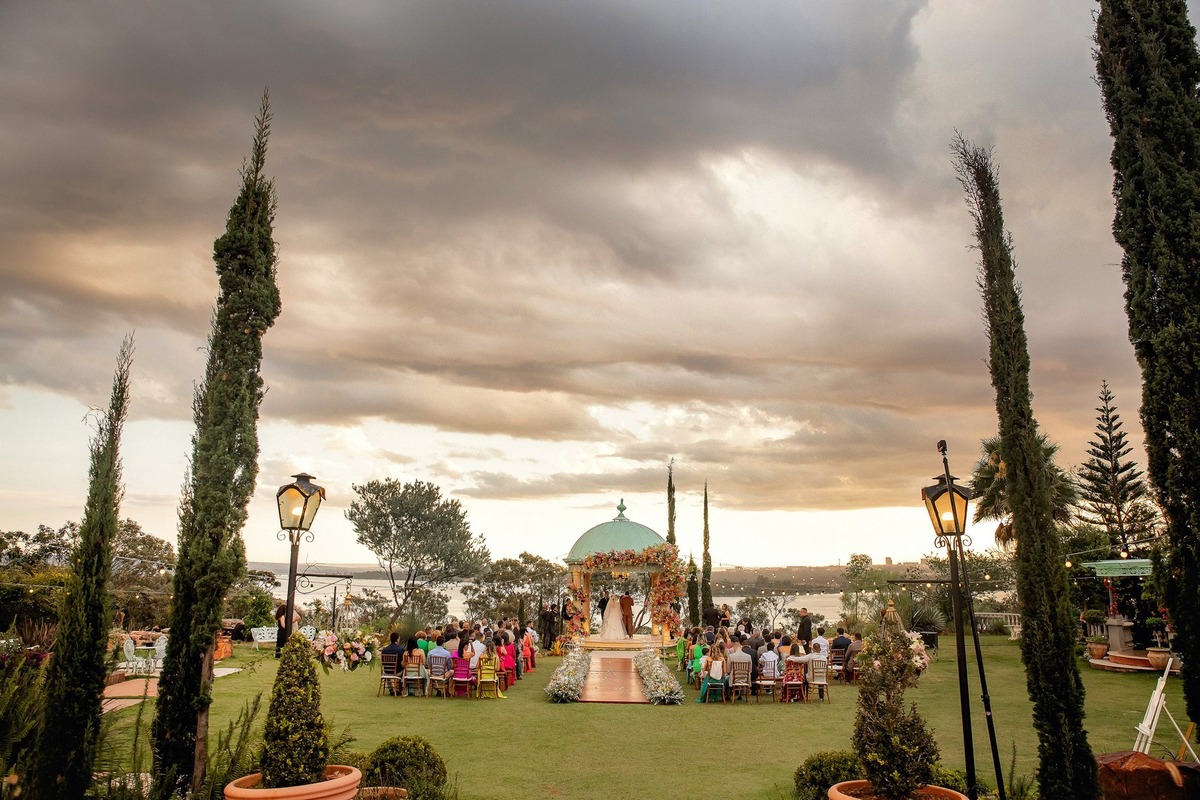 casamento villa giardine , casamento Brasilia, fotografia de casamento, cerimonial , making of da noiva, dia da noiva, vestido de casamento, decoração no jardim, casamento no jardim, fogos na festa 