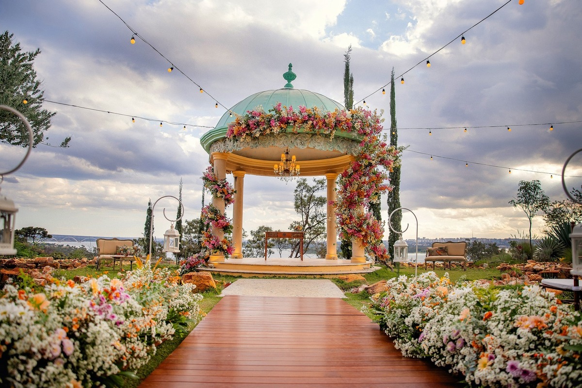 casamento villa giardine , casamento Brasilia, fotografia de casamento, cerimonial , making of da noiva, dia da noiva, vestido de casamento, decoração no jardim, casamento no jardim, fogos na festa 