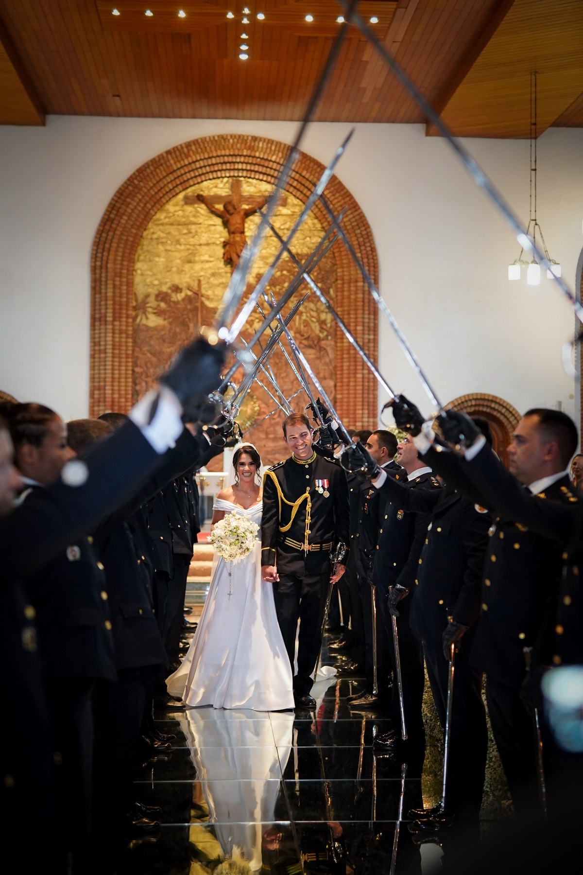Casamento Militar com teto de aço na Igreja São Judas Tadeu em Brasília Df