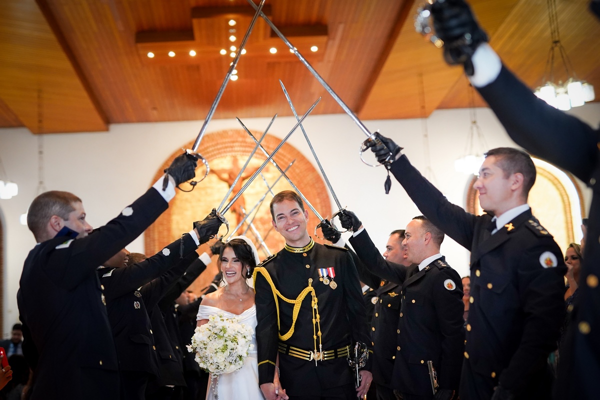 Casamento Militar com teto de aço na Igreja São Judas Tadeu em Brasília Df
