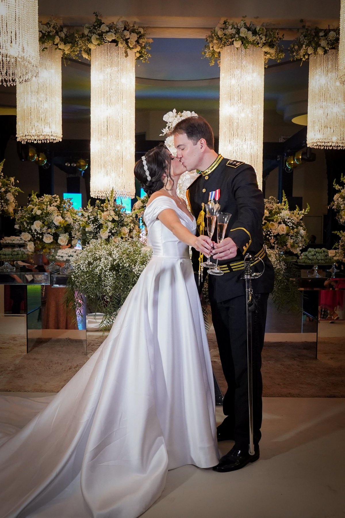 Casamento Militar com teto de aço na Igreja São Judas Tadeu em Brasília Df