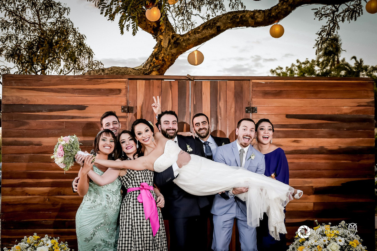 #Casamento #weddingphotography #luxodefesta #fotografiadecasamento #photography #wedding #noivasdebrasilia #weddingdres #casamentodoano #lapisdenoiva #vestidodenoiva