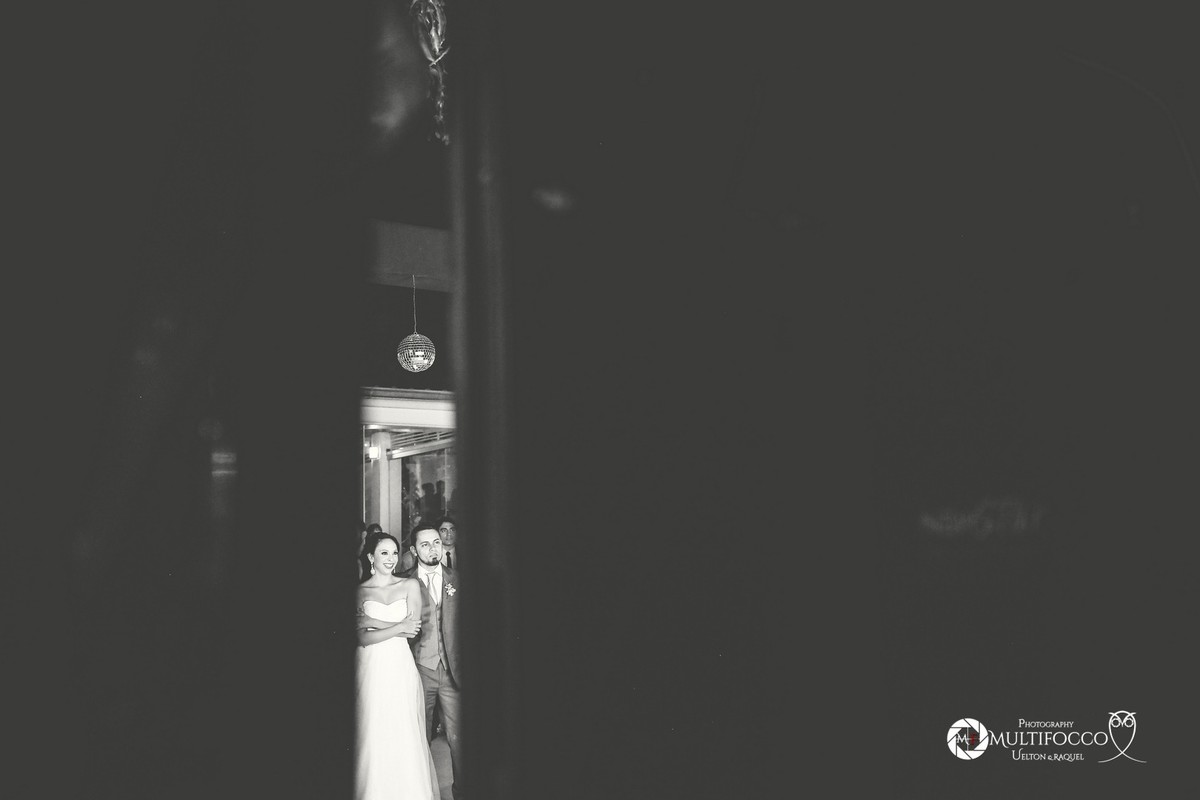 #Casamento #weddingphotography #luxodefesta #fotografiadecasamento #photography #wedding #noivasdebrasilia #weddingdres #casamentodoano #lapisdenoiva #vestidodenoiva