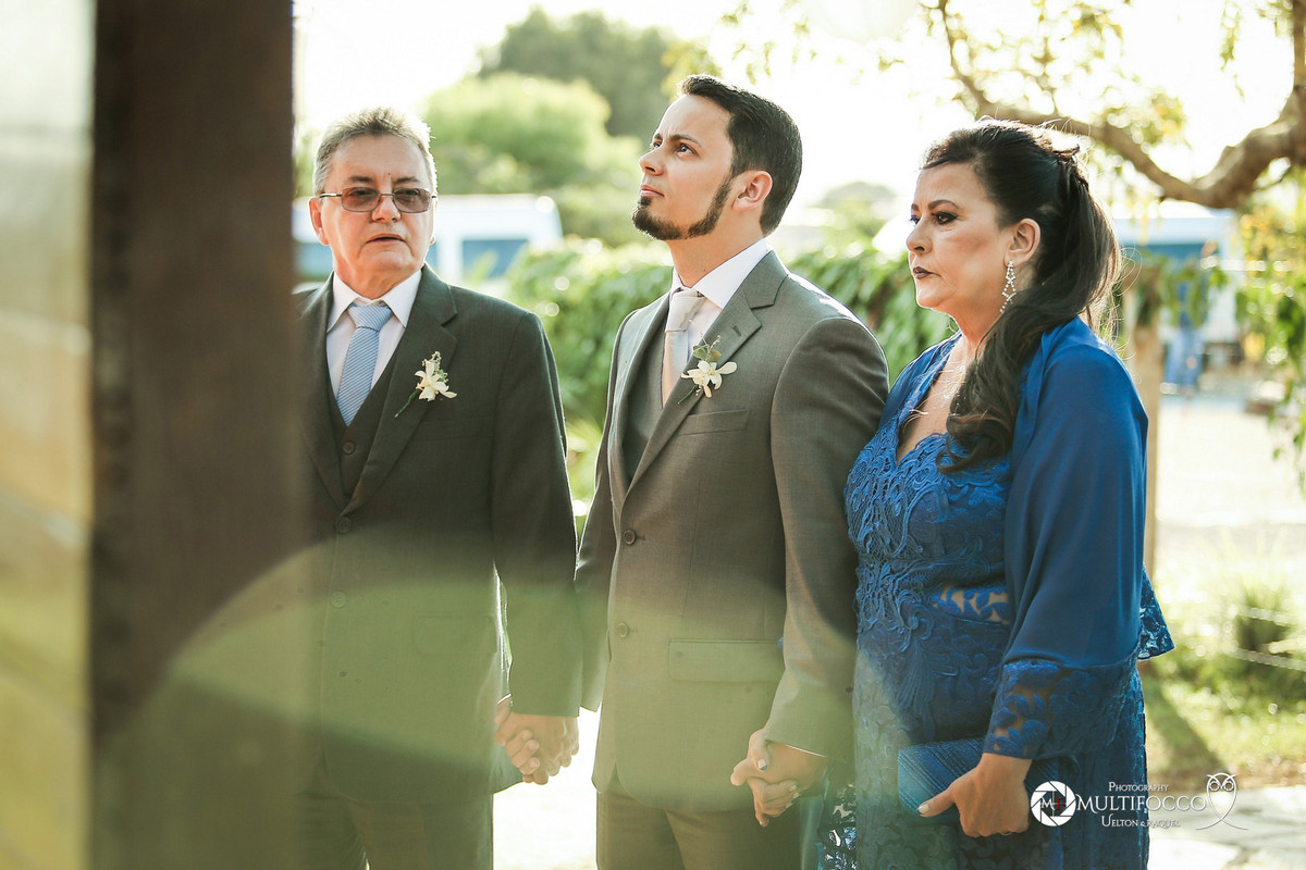 #Casamento #weddingphotography #luxodefesta #fotografiadecasamento #photography #wedding #noivasdebrasilia #weddingdres #casamentodoano #lapisdenoiva #vestidodenoiva