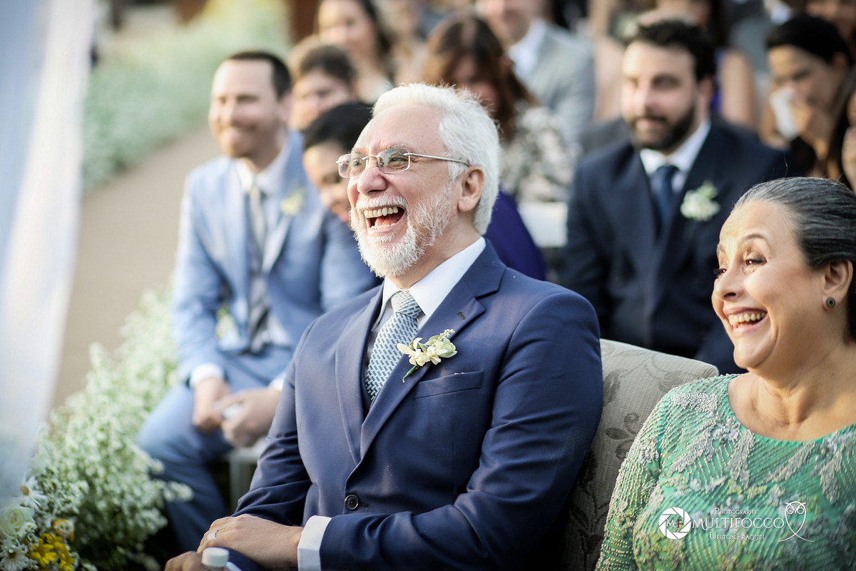 #Casamento #weddingphotography #luxodefesta #fotografiadecasamento #photography #wedding #noivasdebrasilia #weddingdres #casamentodoano #lapisdenoiva #vestidodenoiva