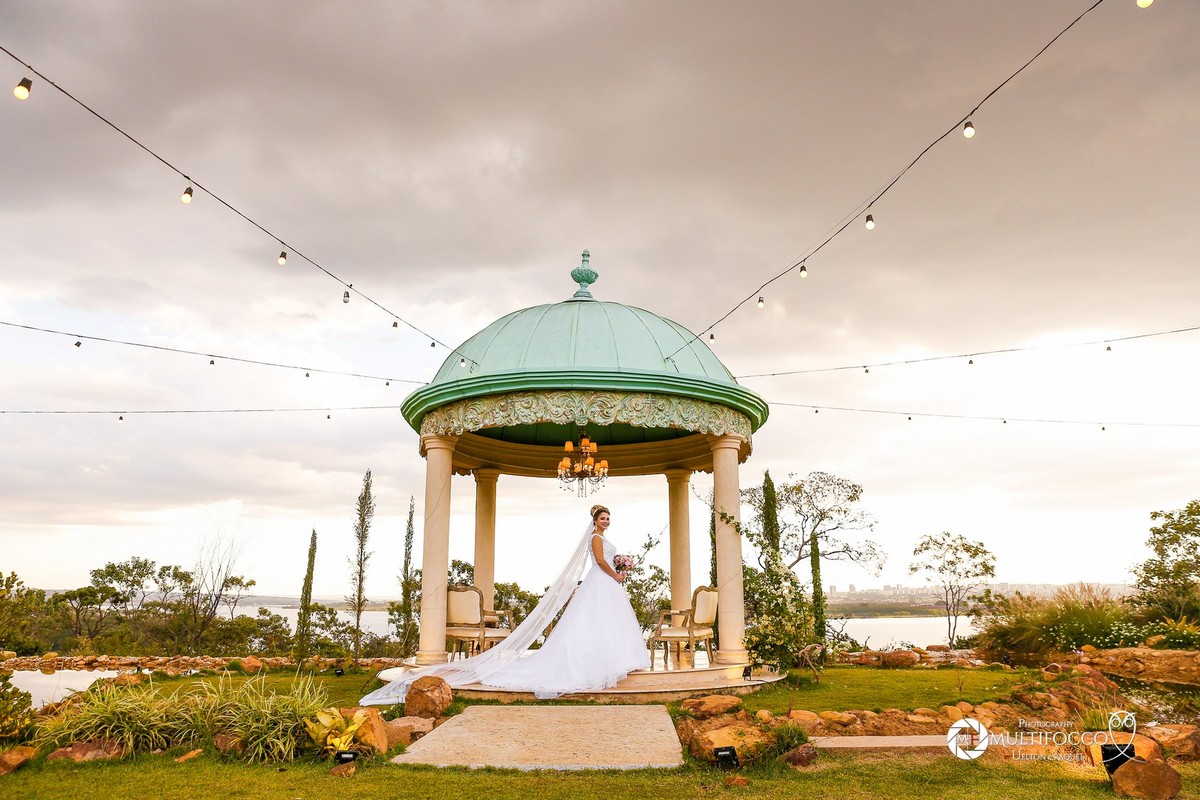 #previanoiva  #felizesadois #casandoembrasilia #euqueromecasar #noivadebrasilia #noiva #fotografodecasamento #lapisdenoiva