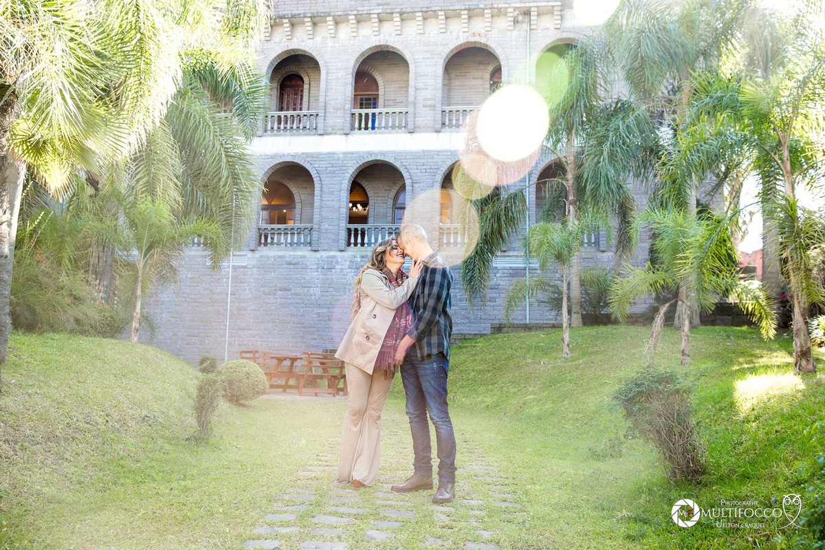 #ensaioembentogonçalves #casalnamorados #felizesadois #casandoembrasilia #euqueromecasar #noivadebrasilia #noiva #fotografodecasamento #lapisdenoiva