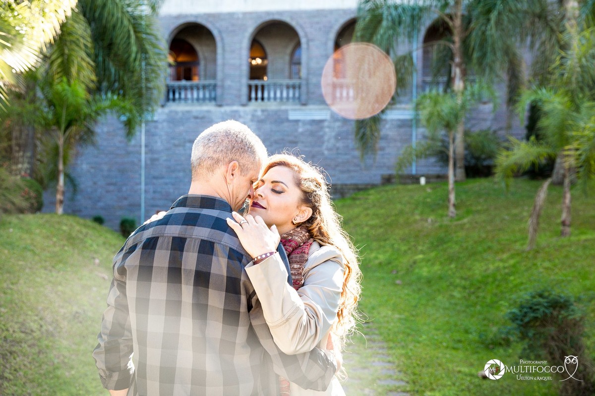 #ensaioembentogonçalves #casalnamorados #felizesadois #casandoembrasilia #euqueromecasar #noivadebrasilia #noiva #fotografodecasamento #lapisdenoiva