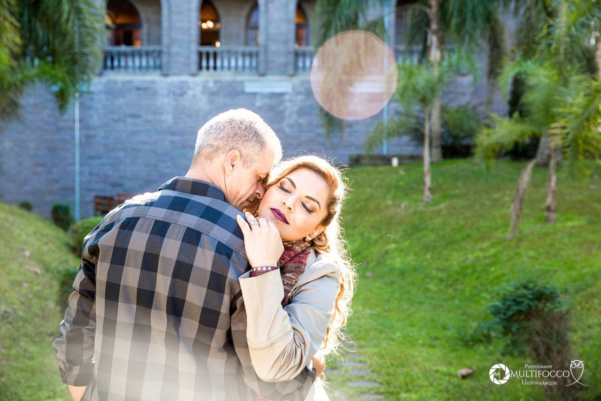 #ensaioembentogonçalves #casalnamorados #felizesadois #casandoembrasilia #euqueromecasar #noivadebrasilia #noiva #fotografodecasamento #lapisdenoiva