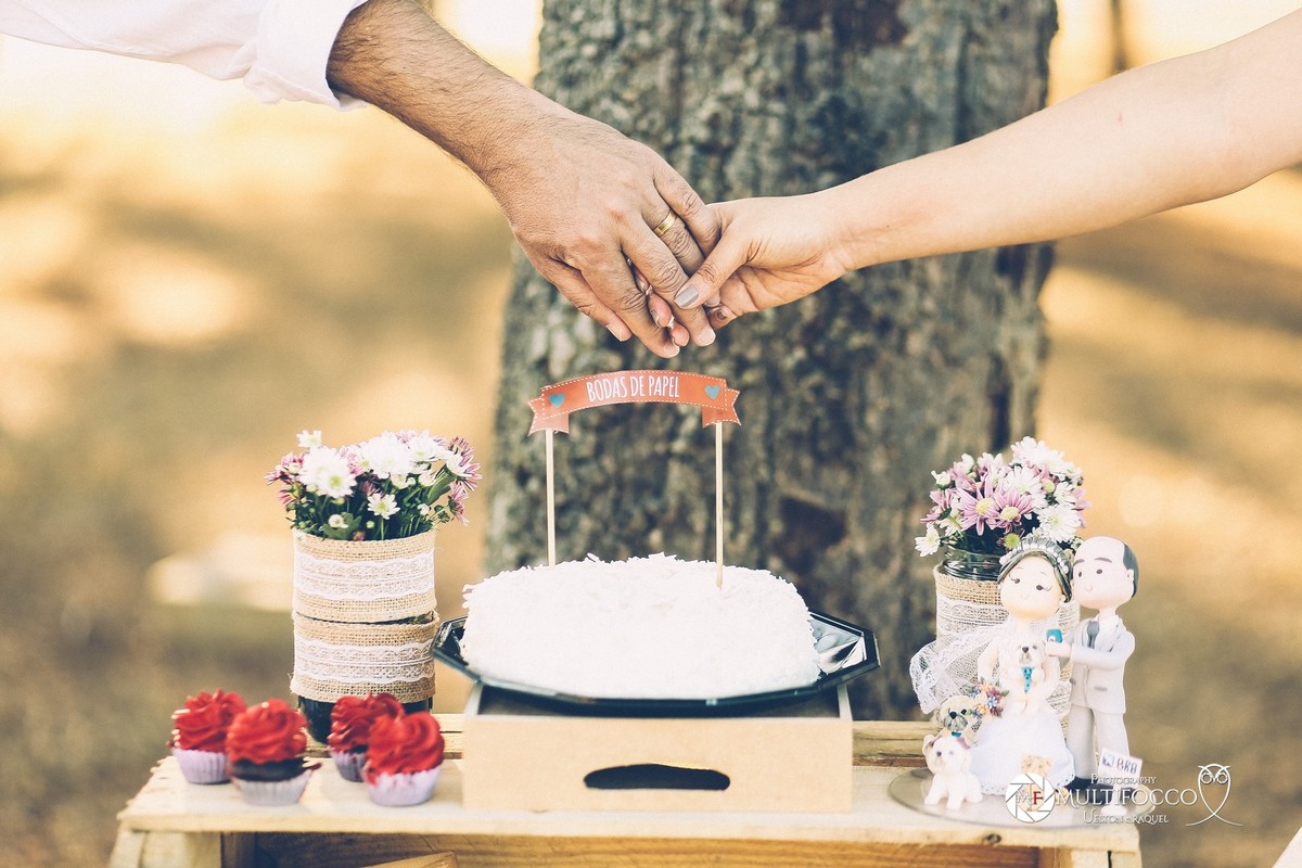 . #Casamento #weddingphotography #luxodefesta #fotografiadecasamento #photography #wedding #noivasdebrasilia #weddingdres #casamentodoano #lapisdenoiva #vestidodenoiva