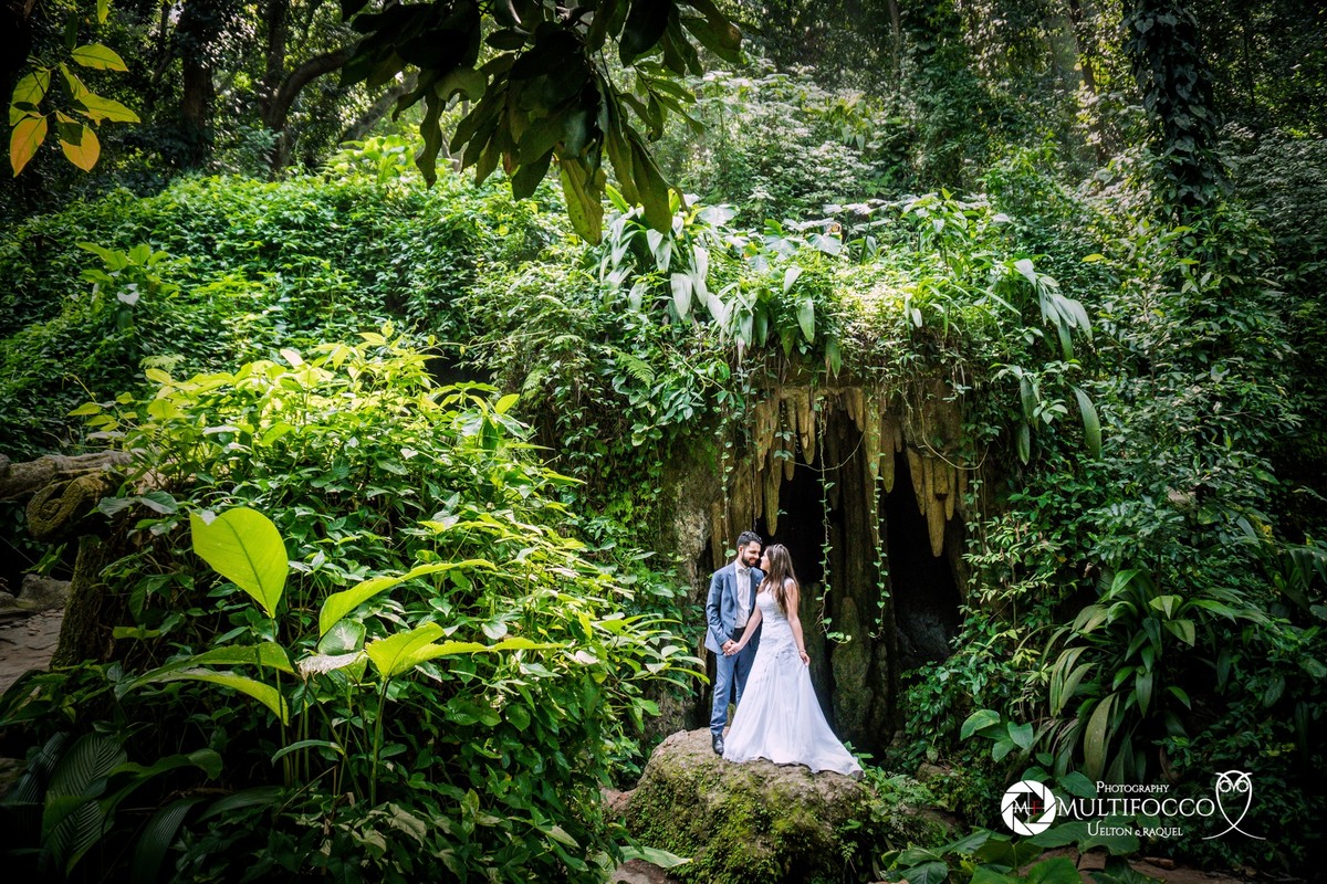 #casamento2017 #casamentoembrasilia #noivadodia #felizesadois #casandoembrasilia #euqueromecasar #noivadebrasilia #noiva #fotografodecasamento #lapisdenoiva