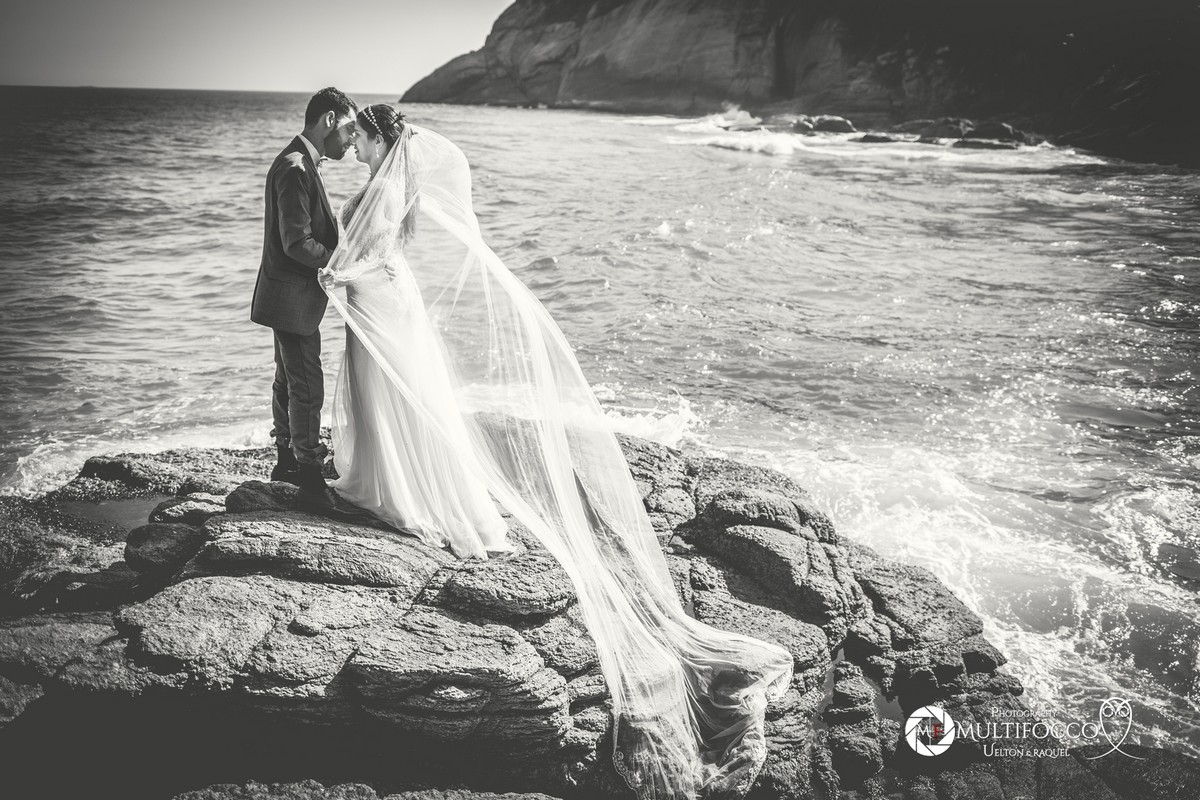 #casamento2017 #casamentoembrasilia #noivadodia #felizesadois #casandoembrasilia #euqueromecasar #noivadebrasilia #noiva #fotografodecasamento #lapisdenoiva