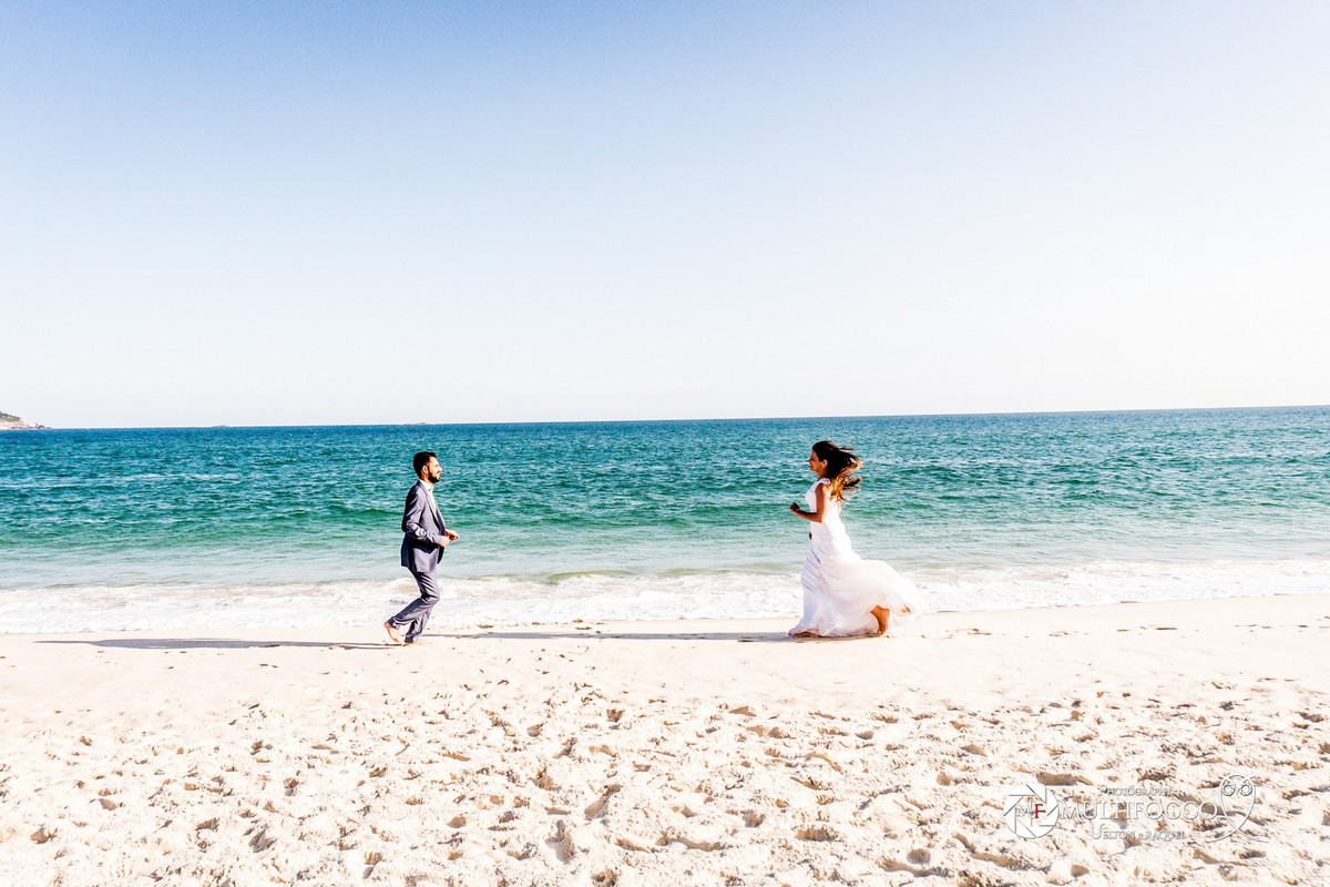 #casamento2017 #casamentoembrasilia #noivadodia #felizesadois #casandoembrasilia #euqueromecasar #noivadebrasilia #noiva #fotografodecasamento #lapisdenoiva