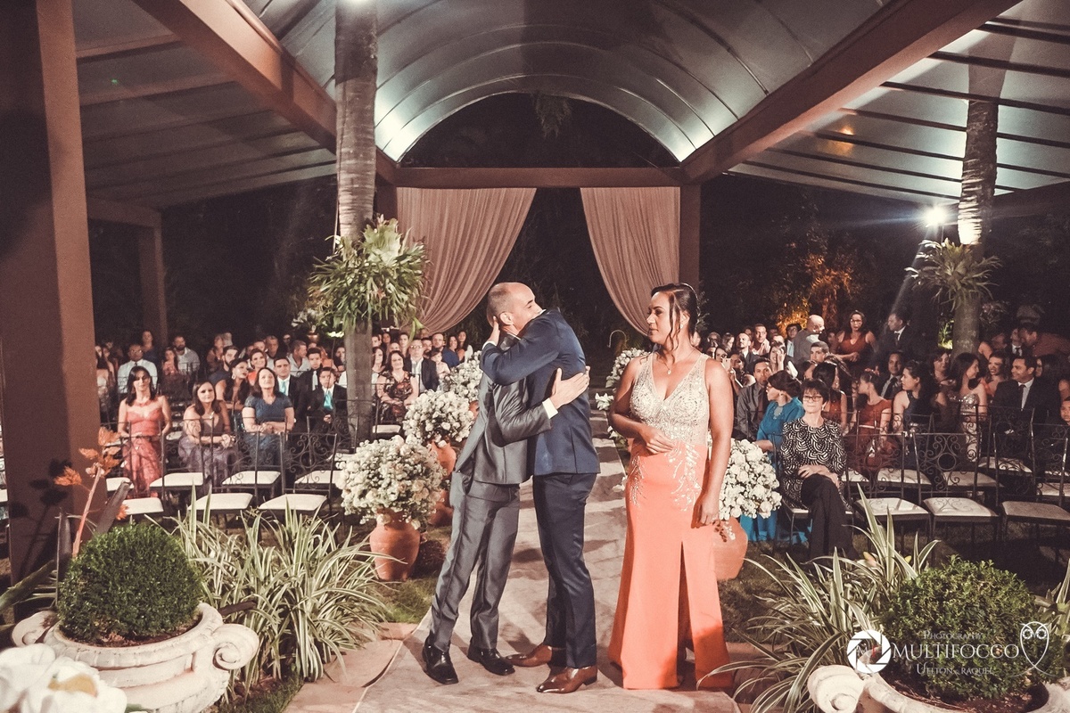 Sara e Eduardo
-fotografia-de-casamento-Spazio villa regia casamento de dia