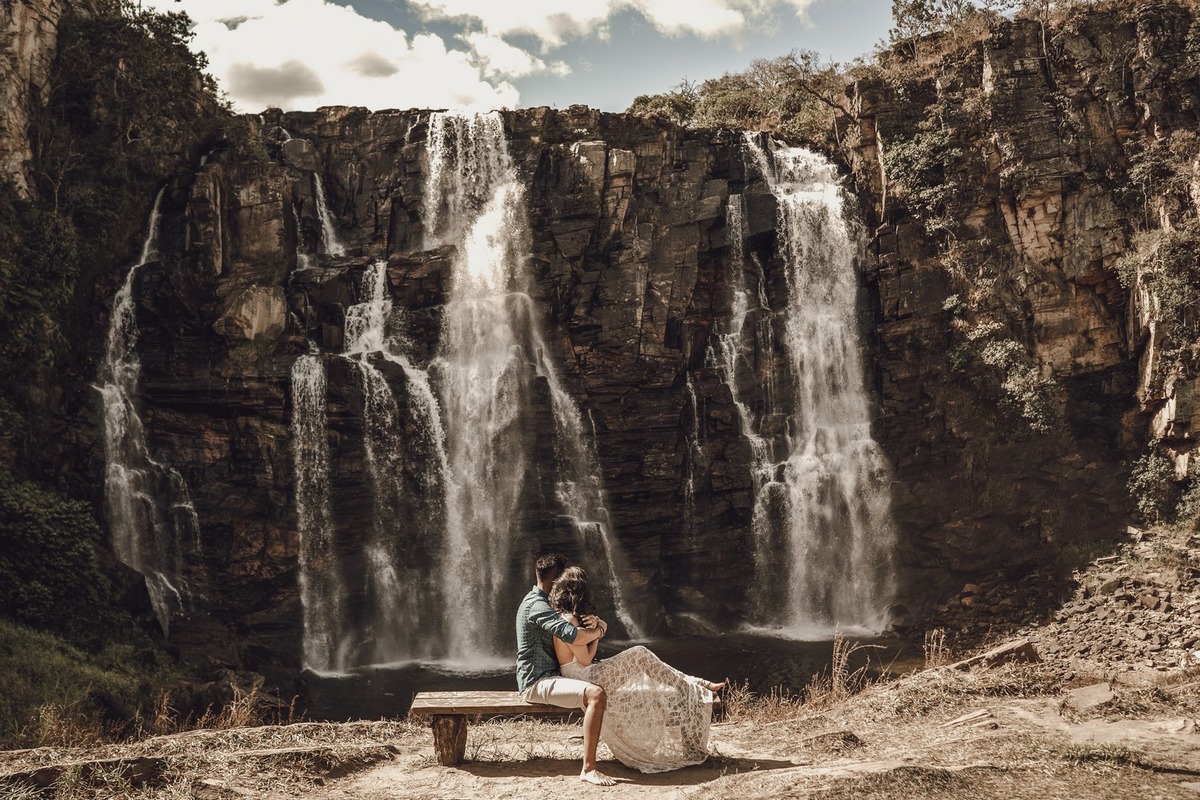 previa romântica Cachoeira Salto Corumba.