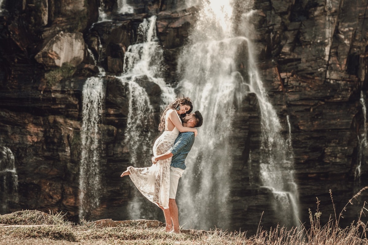 Previa casal na Cachoeira Salto Corumba.