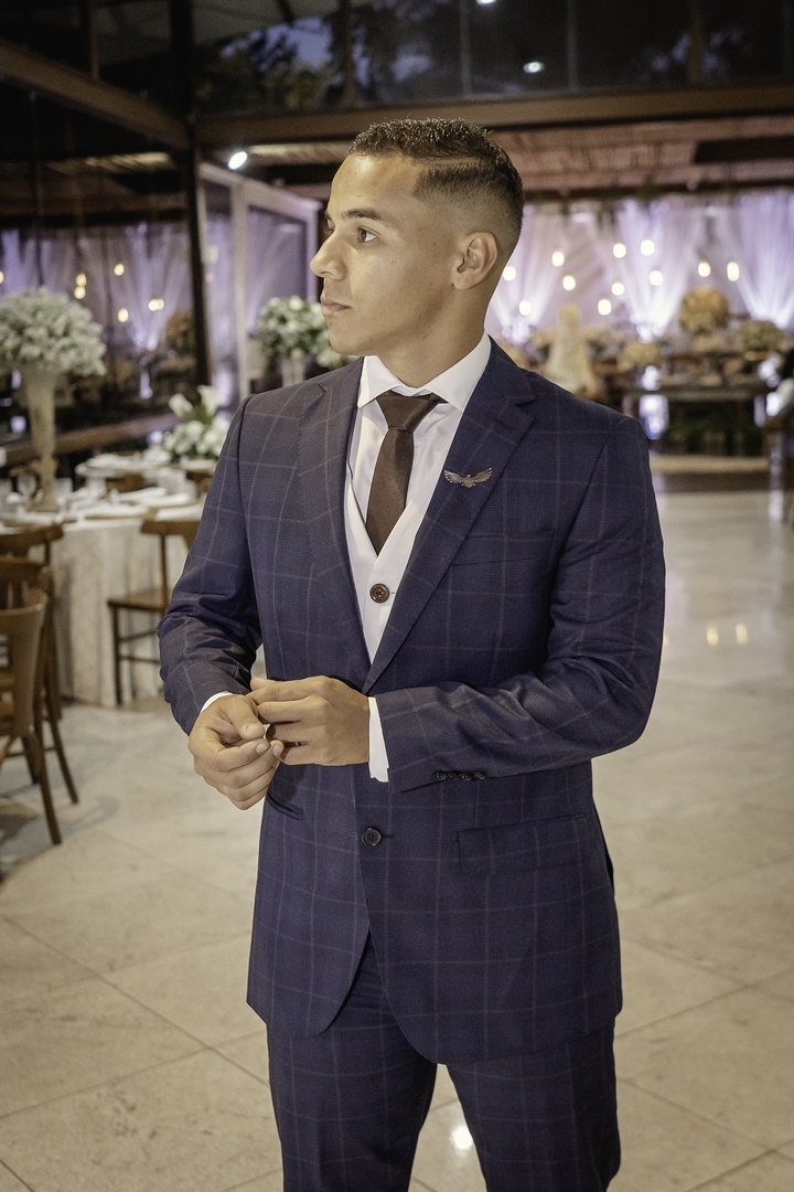 Terno - Noivo - Casamento - Cerimonia de casamento- Foto do Noivo- Multifocco 