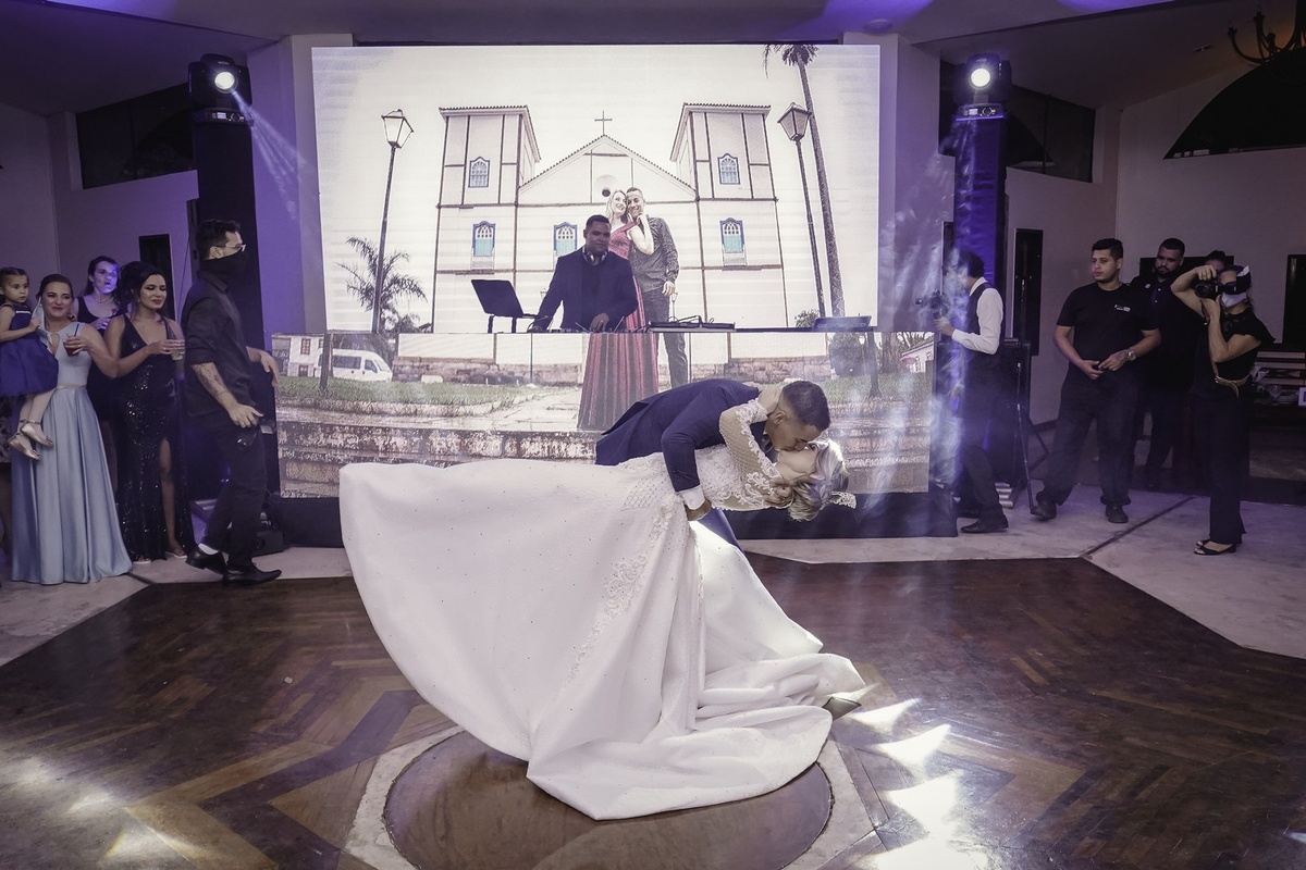 Dança dos Noivos - Festa de Casamento - noivo - noiva - Fotografo de casamento Brasília-DF