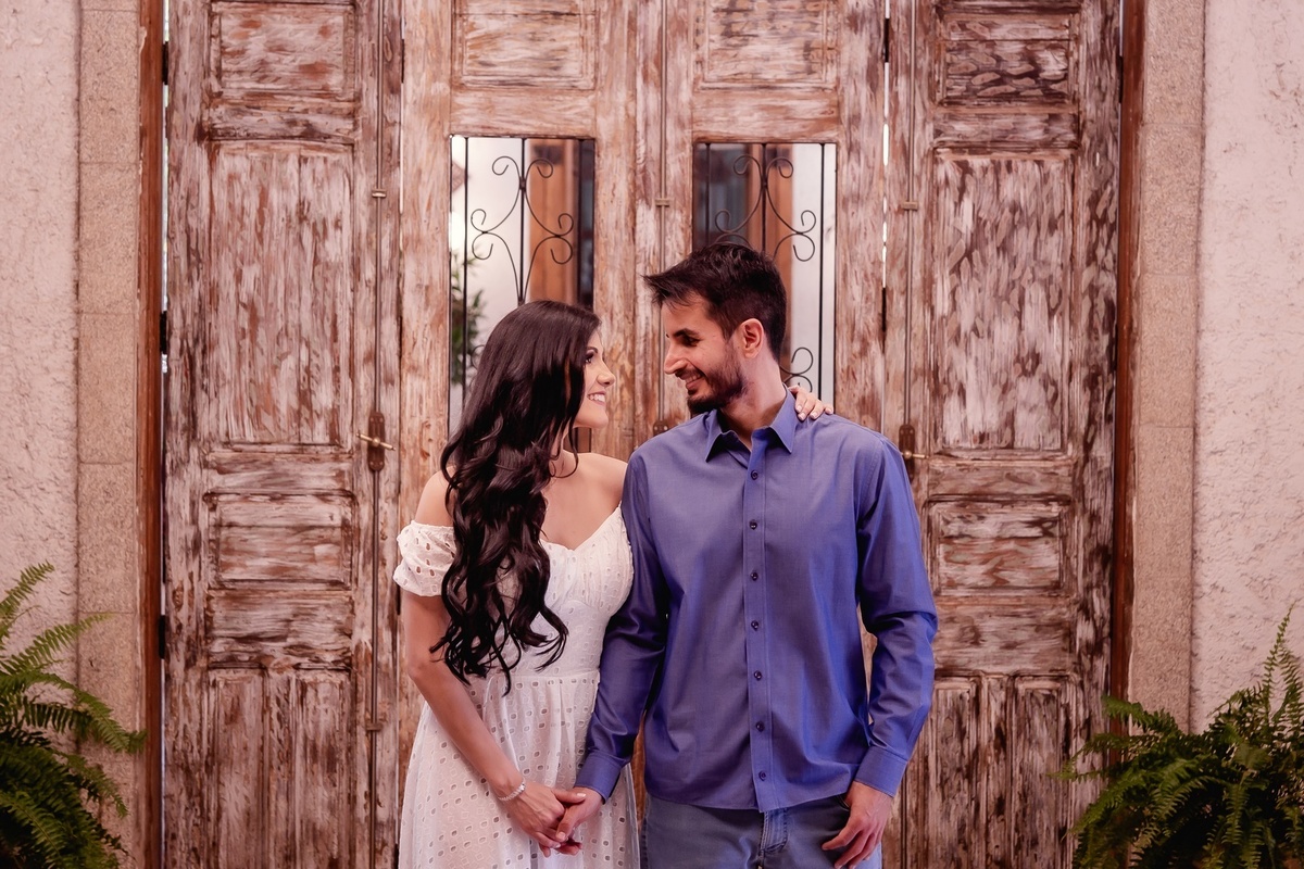 Casal amoroso - Fotografo de Casamento - Dicas de ensaio fotográfico - Fotógrafo profissional Brasília