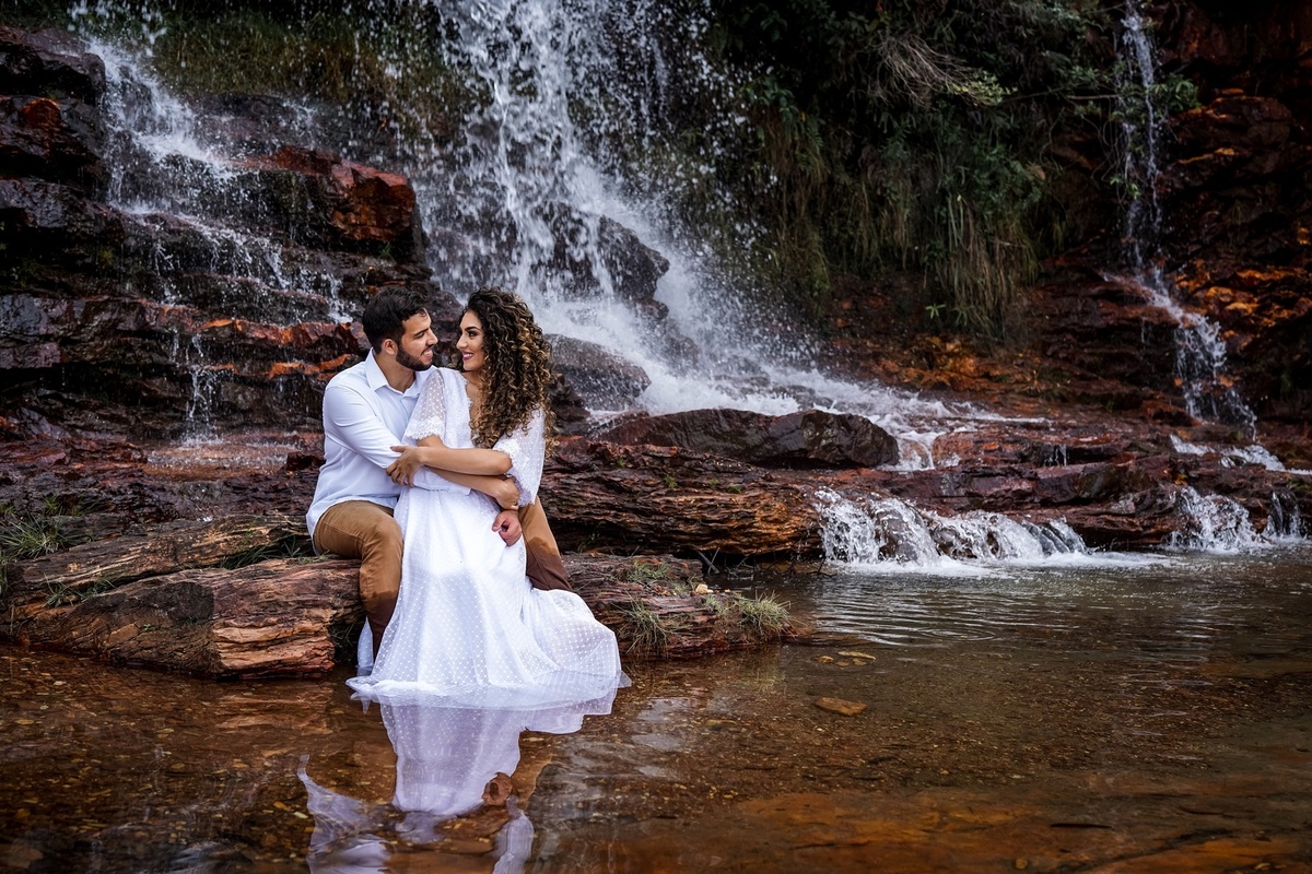Previa de Casal em Brasília - Fotografia casal - Previa de Casal - Fotos de casal Brasília - Fotografia de Casal DF - Casal amoroso - Fotografo de Casamento - Dicas de ensaio fotográfico - Fotógrafos profissionais Brasília - Paraiso na terra