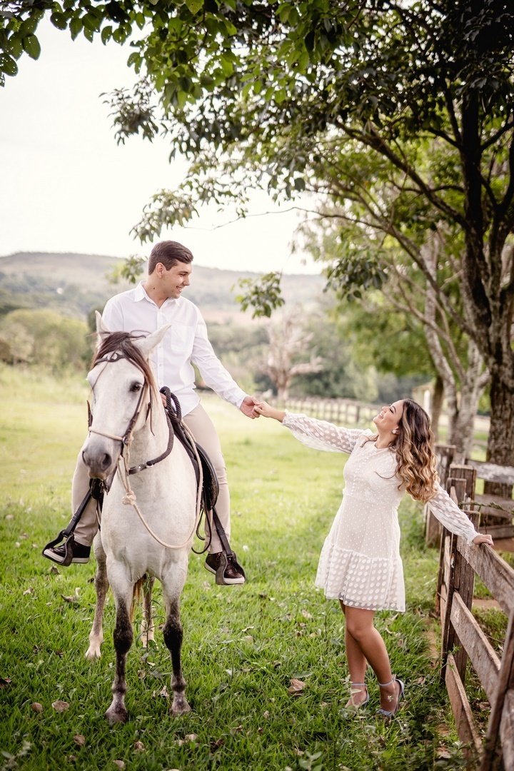 Haras do Morro - Fotografo de casamento Brasília - Casal Brasília - Fotografo profissional - Inspiração de fotos de casal - Previa de Casal - Ensaio de casal - Fotografo Brasília