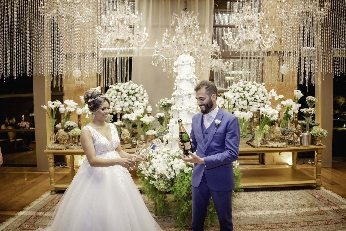 Casamento Brasília - Fotografo de casamento - Brasília-DF - Noiva - Noivo - Cerimonia de Casamento - Foto de casamento - Fotografo Profissional - Foto da Igreja - Mesa do Casamento - Multifocco - Noivo e Noiva - Noivo - Noiva