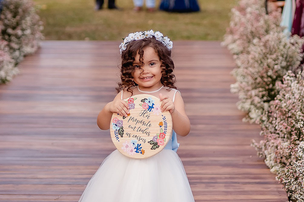 Entrada do Noivo - Entrada das madrinhas - Entrada das daminhas de honra - Damas de Honra - Cerimonia de Casamento - Entrada da noiva - Noiva entrando - Fotografo de Casamento - Fotos da Cerimonia - Fotos de Casamento - Multifocco - Fotografo Profissional