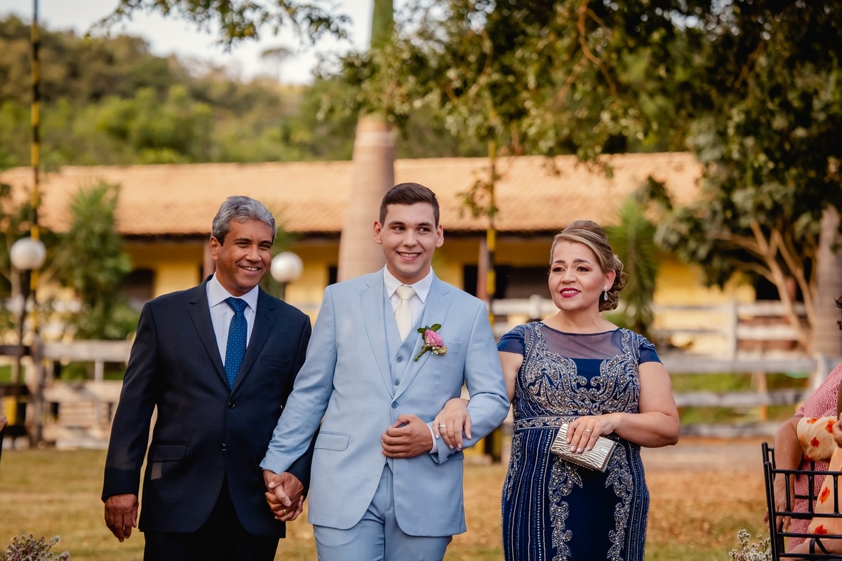 Entrada do Noivo - Entrada das madrinhas - Entrada das daminhas de honra - Damas de Honra - Cerimonia de Casamento - Entrada da noiva - Noiva entrando - Fotografo de Casamento - Fotos da Cerimonia - Fotos de Casamento - Multifocco - Fotografo Profissional