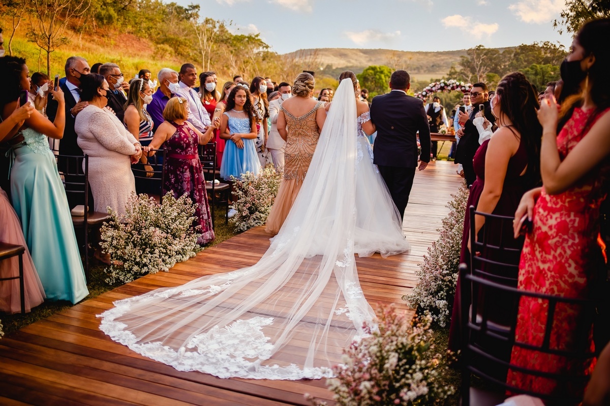 Casamento Brasília - Fotografo de casamento - Brasília-DF - Noiva - Noivo - Cerimonia de Casamento - Foto de casamento - Fotografo Profissional - Noiva entrando - Entrada da Noiva - Fotografo de Casamento - Brasília-DF - Pais da noiva