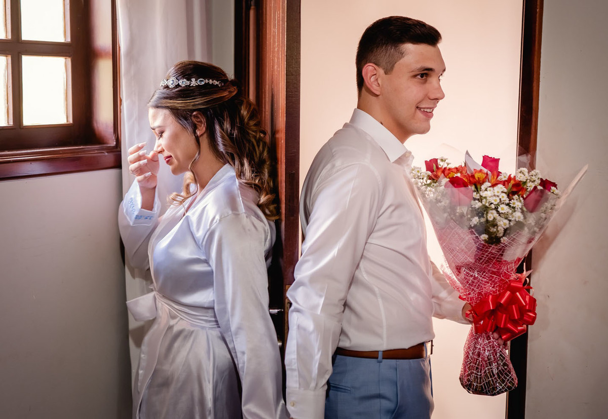 Noiva se arrumando - Noiva antes do casamento - Noiva - Noiva ansiosa - Casamento - Fotografo de Casamento - Mãe da Noiva - Pai da Noiva - Noiva se preparando - Noiva linda - Multifocco - Fotografo profissional - Brasília-DF 