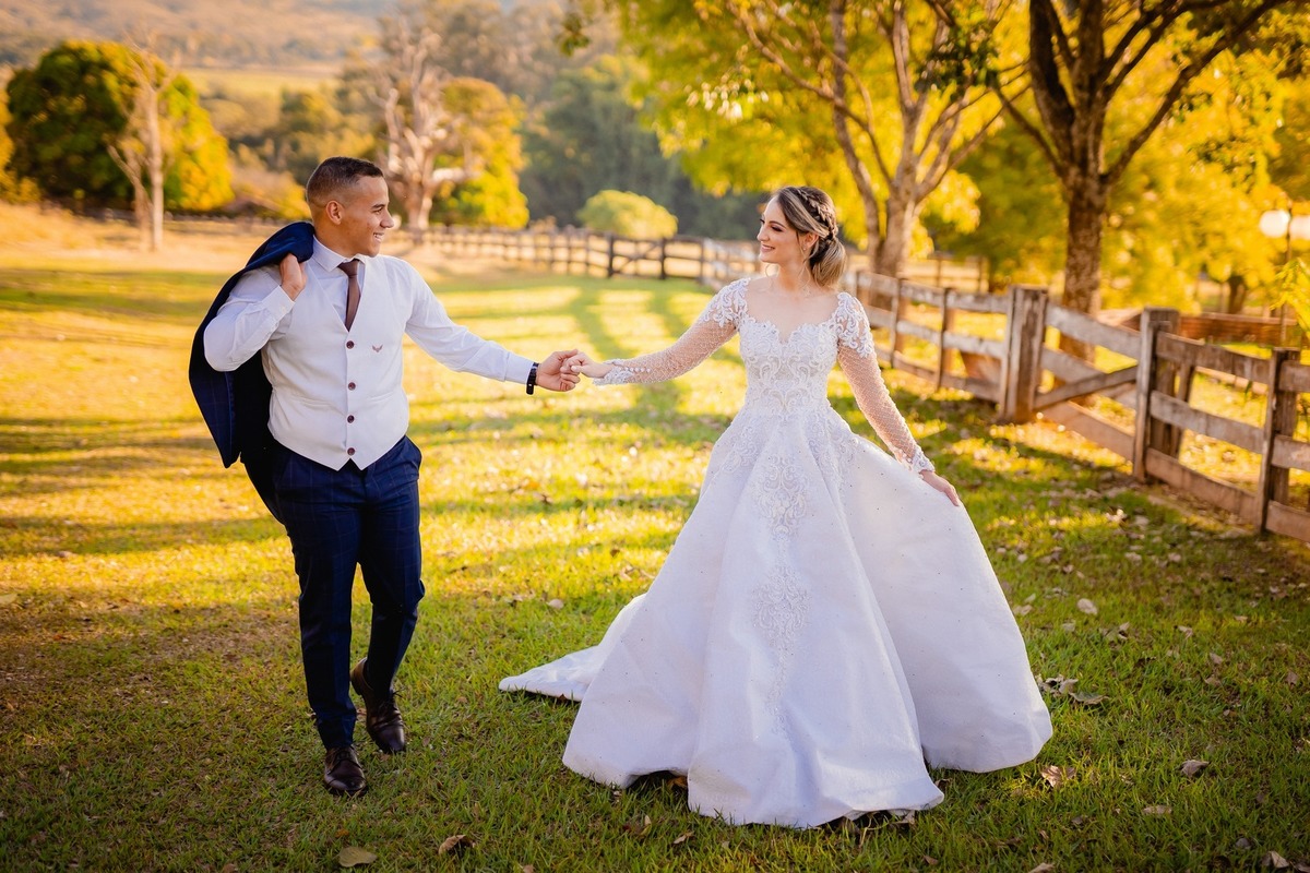 Ensaio Pós Wedding - Ensaio pós casamento - Ensaio de Casal - Previa de Casal - Multifocco - Haras do Morro - Ensaio na fazenda - Fotos de casal - Ensaio ao ar livre - Ensaio externo - Ensaio de casal no Campo - Ensaio de Noivos - Noiva - Noivo 
