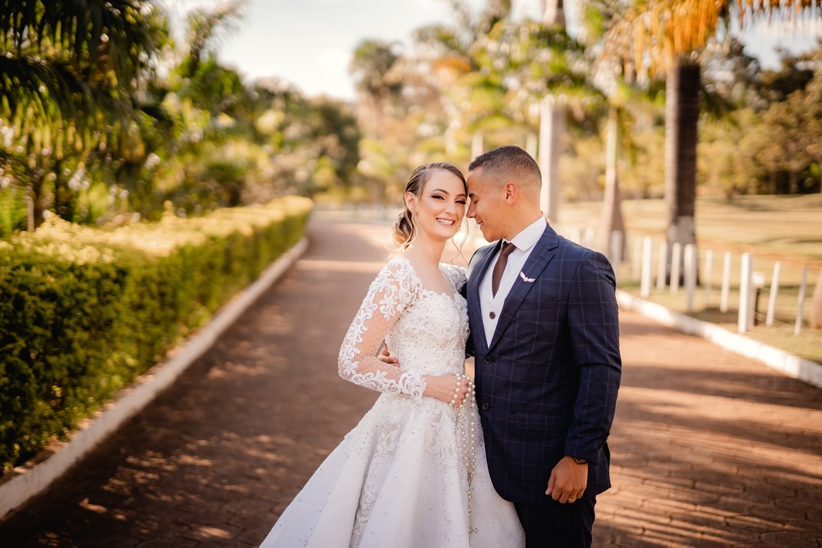 Ensaio Pós Wedding - Ensaio pós casamento - Ensaio de Casal - Ensaio pré casamento - Previa de Casal - Multifocco - Ensaio no Campo - Ensaio fotografico - Ensaio de Casal Brasília - Haras do Morro - Ensaio na fazenda - Fotos de casal - Ensaio ao ar livre 