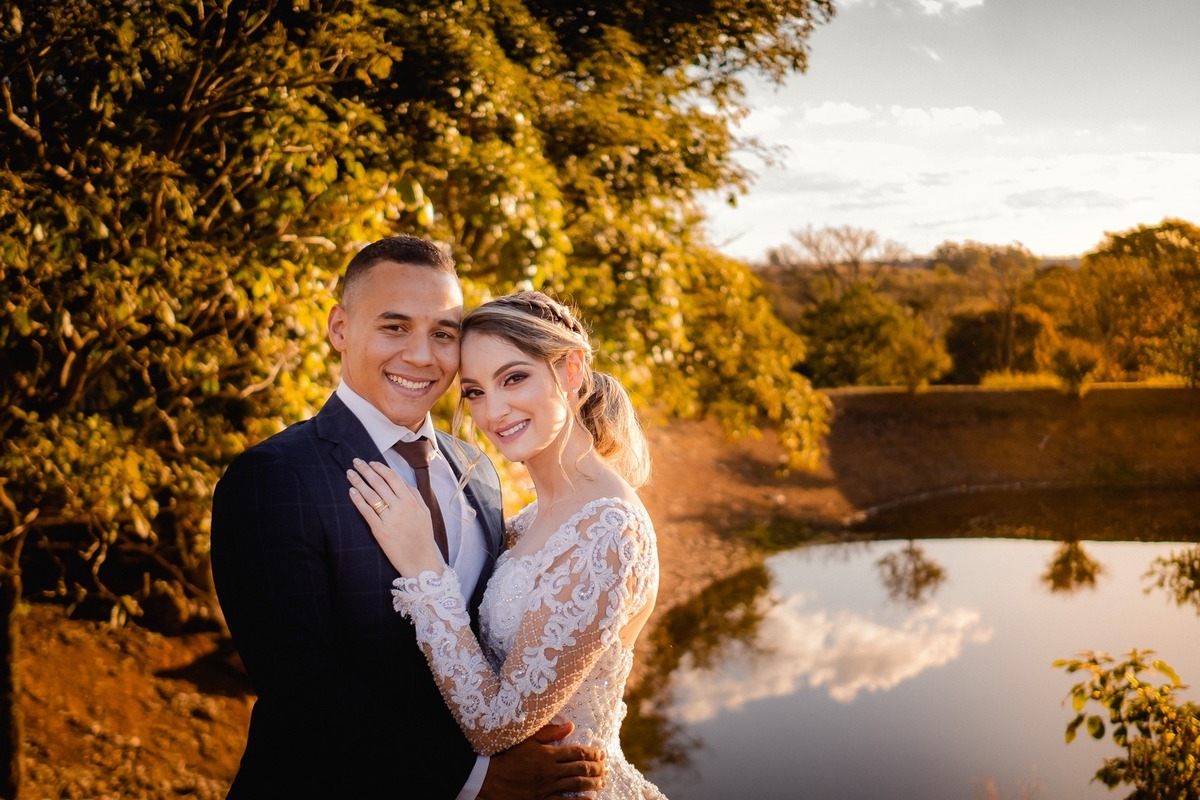 Ensaio Pós Wedding - Ensaio pós casamento - Ensaio de Casal - Previa de Casal - Multifocco - Haras do Morro - Ensaio na fazenda - Fotos de casal - Ensaio ao ar livre - Ensaio externo - Noiva - Noivo - Ensaio de Noivos