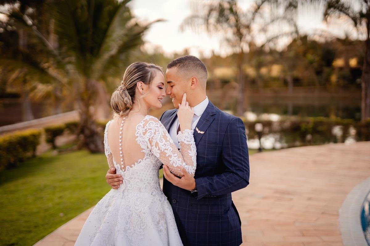 Ensaio Pós Wedding - Ensaio pós casamento - Ensaio de Casal - Ensaio pré casamento - Previa de Casal - Multifocco - Ensaio no Campo - Ensaio fotografico - Ensaio de Casal Brasília - Haras do Morro - Ensaio na fazenda - Fotos de casal - Ensaio ao ar livre 
