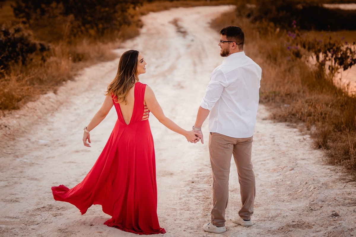 Ensaio de Casal - Ensaio de casal Brasília - Ensaio de casal ao ar livre - Ensaio de casal externo - Ensaio pré casamento - Ensaio de casal simples - Ensaio de casal criativo - Fotografo de casamento - Fotografo profissional Brasília - Multifocco 