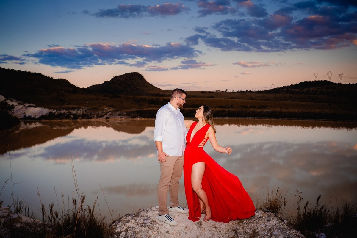 Ensaio de Casal - Ensaio de casal Brasília - Ensaio de casal ao ar livre - Ensaio de casal externo - Ensaio pré casamento - Ensaio de casal simples - Ensaio de casal criativo - Fotografo de casamento - Fotografo profissional Brasília - Multifocco 