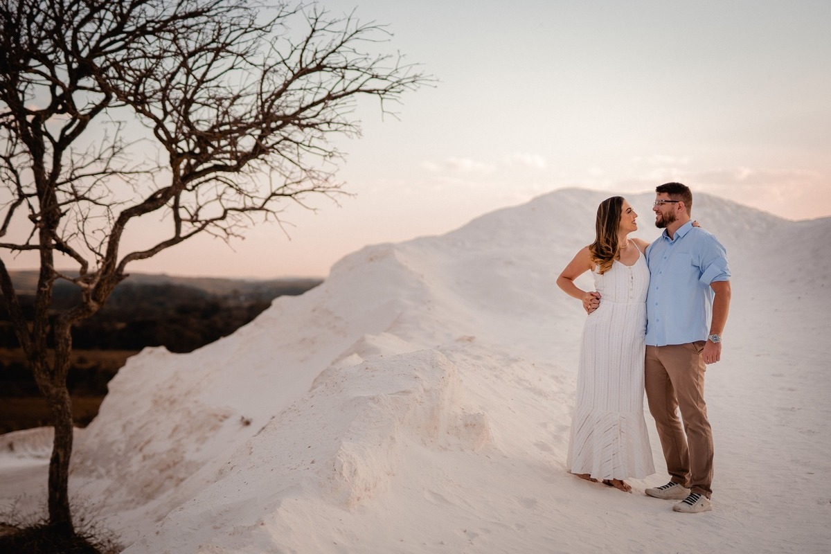 Ensaio de Casal - Ensaio de casal Brasília - Ensaio de casal ao ar livre - Ensaio de casal externo - Ensaio pré casamento - Ensaio de casal simples - Ensaio de casal criativo - Fotografo de casamento - Fotografo profissional Brasília - Multifocco 