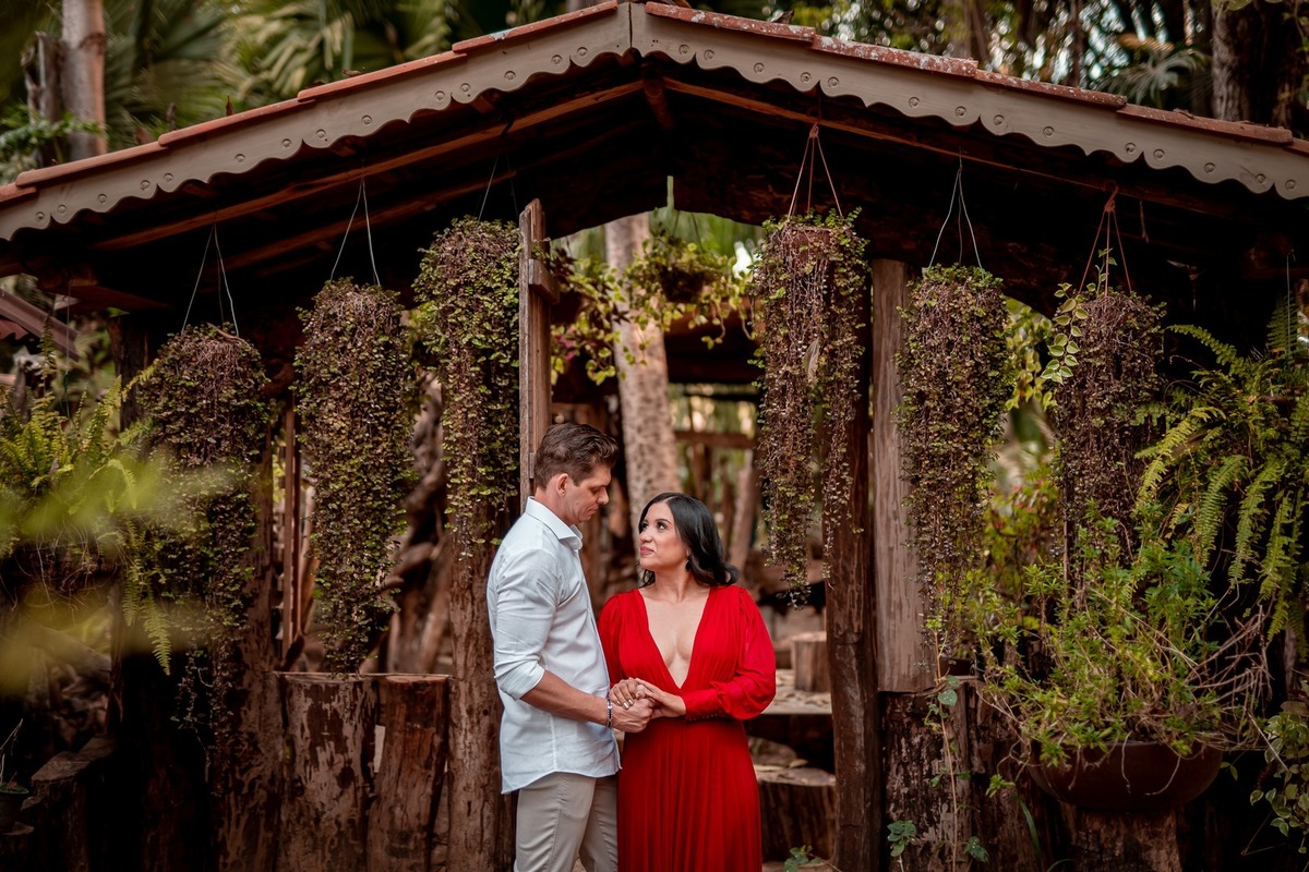 Ensaio de Casal - Ensaio de casal Brasília - Ensaio de casal ao ar livre - Ensaio de casal externo - Ensaio pré casamento - Ensaio de casal simples - Ensaio de casal criativo - Fotografo de casamento - Fotografo profissional Brasília - Multifocco 