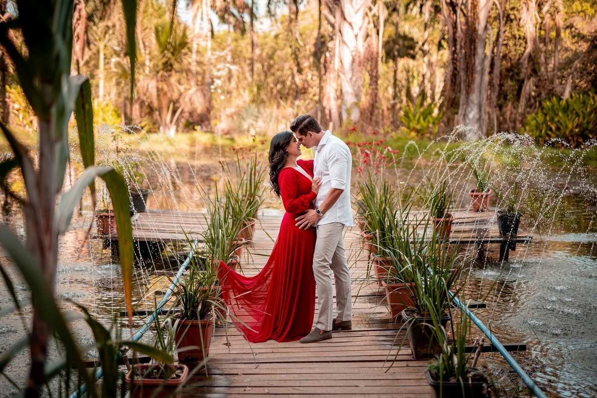 Ensaio de Casal - Ensaio de casal Brasília - Ensaio de casal ao ar livre - Ensaio de casal externo - Ensaio pré casamento - Ensaio de casal simples - Ensaio de casal criativo - Fotografo de casamento - Fotografo profissional Brasília - Multifocco 