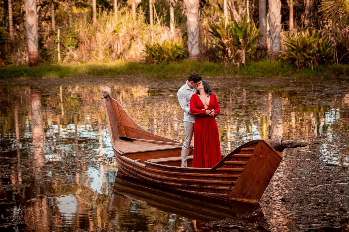 Ensaio de Casal - Ensaio de casal Brasília - Ensaio de casal ao ar livre - Ensaio de casal externo - Ensaio pré casamento - Ensaio de casal simples - Ensaio de casal criativo - Fotografo de casamento - Fotografo profissional Brasília - Multifocco 