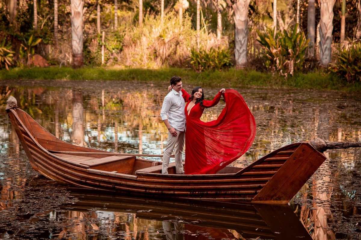 Ensaio de Casal - Ensaio de casal Brasília - Ensaio de casal ao ar livre - Ensaio de casal externo - Ensaio pré casamento - Ensaio de casal simples - Ensaio de casal criativo - Fotografo de casamento - Fotografo profissional Brasília - Multifocco 
