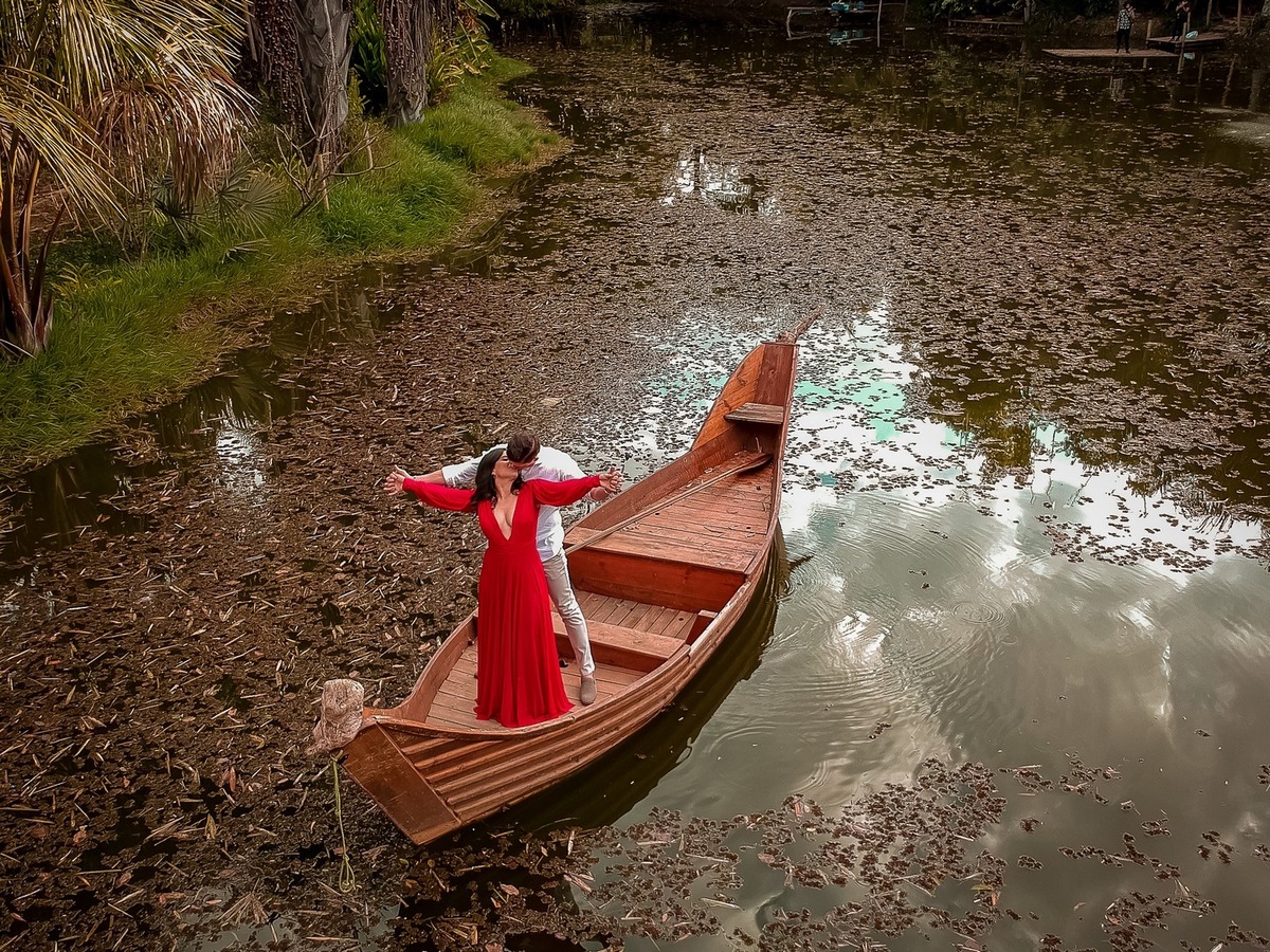 Ensaio de Casal - Ensaio de casal Brasília - Ensaio de casal ao ar livre - Ensaio de casal externo - Ensaio pré casamento - Ensaio de casal simples - Ensaio de casal criativo - Fotografo de casamento - Fotografo profissional Brasília - Multifocco 