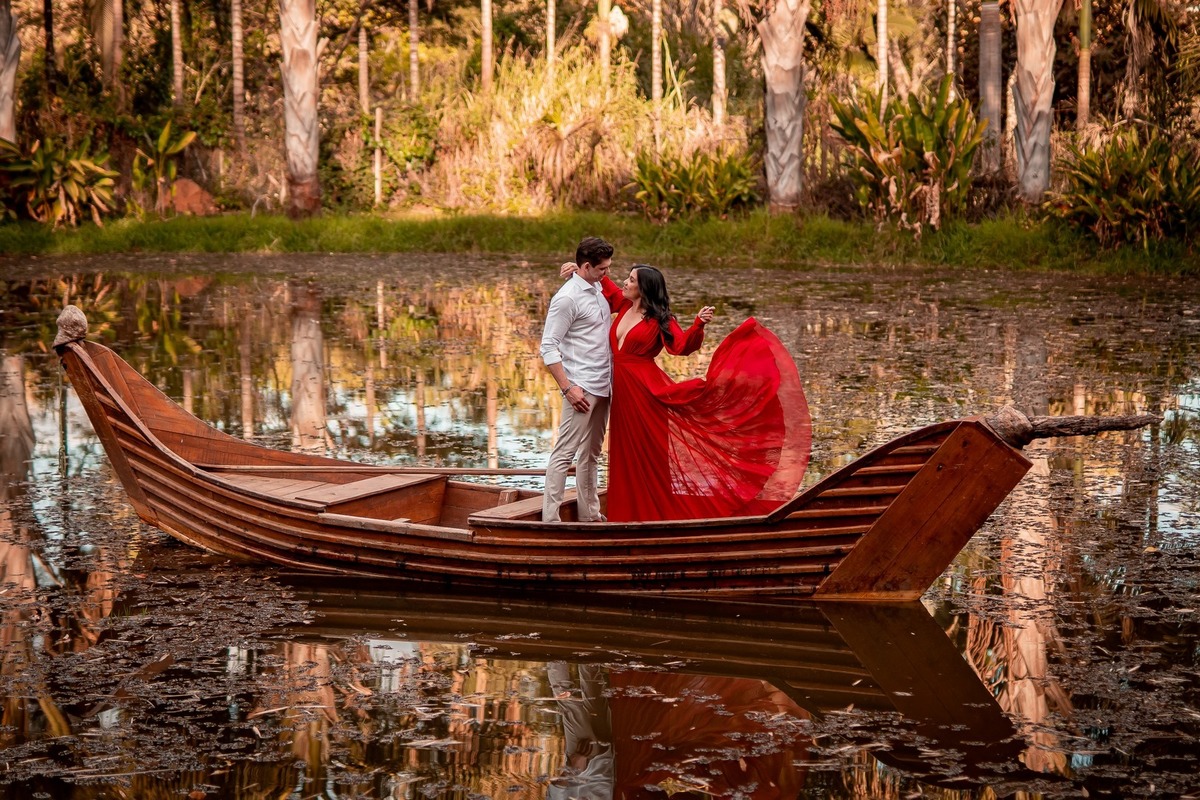 Ensaio de Casal - Ensaio de casal Brasília - Ensaio de casal ao ar livre - Ensaio de casal externo - Ensaio pré casamento - Ensaio de casal simples - Ensaio de casal criativo - Fotografo de casamento - Fotografo profissional Brasília - Multifocco 