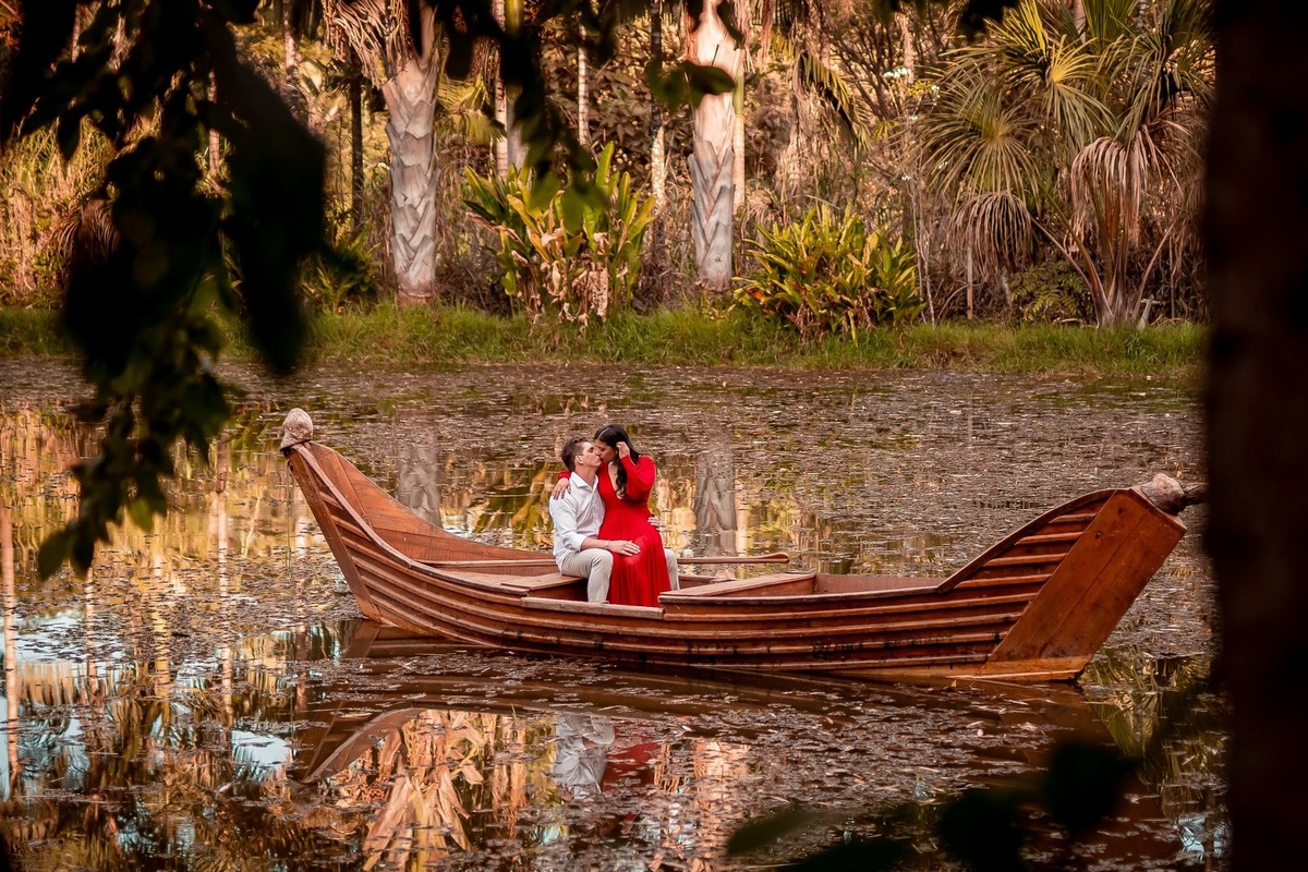 Ensaio de Casal - Ensaio de casal Brasília - Ensaio de casal ao ar livre - Ensaio de casal externo - Ensaio pré casamento - Ensaio de casal simples - Ensaio de casal criativo - Fotografo de casamento - Fotografo profissional Brasília - Multifocco 