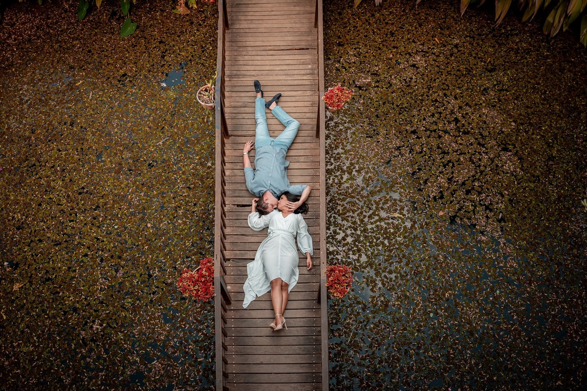 Ensaio de Casal - Ensaio de casal Brasília - Ensaio de casal ao ar livre - Ensaio de casal externo - Ensaio pré casamento - Ensaio de casal simples - Ensaio de casal criativo - Fotografo de casamento - Fotografo profissional Brasília - Multifocco 